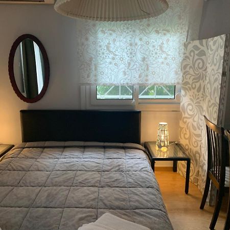 Awesome Home 3' From Metro Athens Luaran gambar